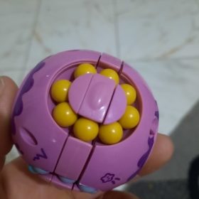 Rotating Magic Beans Cube FingerToy photo review