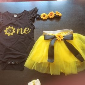 3Pcs Baby Girl Sunflower Style Outfit Set photo review
