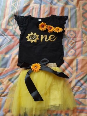 3Pcs Baby Girl Sunflower Style Outfit Set photo review